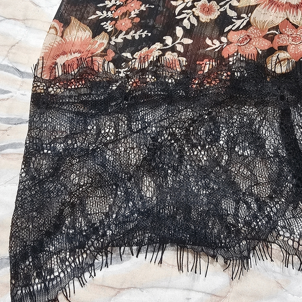 New! Esqualo Black Floral Lace Hem Skirt Gold Peach Tones Size 4 - Picture 6 of 8